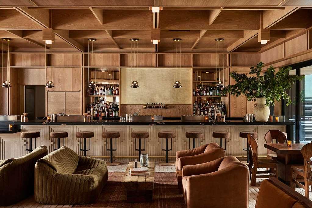 Mollie Aspen Hotel Restoran gambar